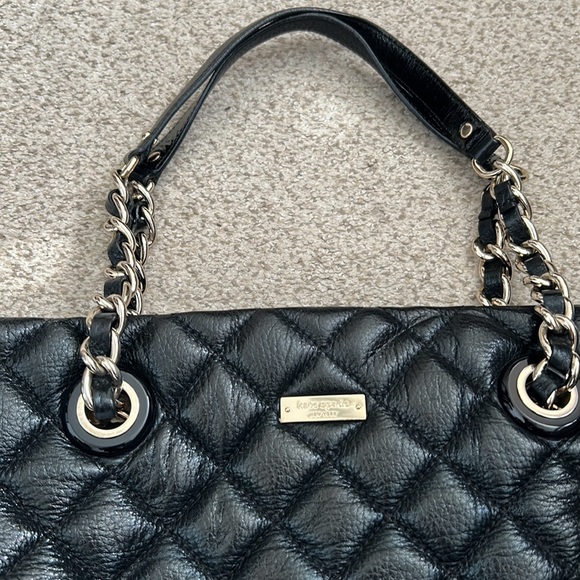 🌟Kate Spade Quilted Zip Tote🌟 - Picture 3 of 17